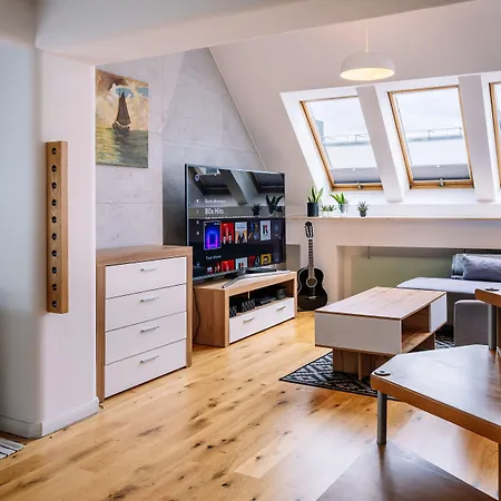 Rentplanet - Swietego Mikolaja Apartment